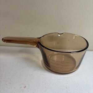 Corning Vision Ware Amber .7L 2 Cup Measurement Lines With Spout GUC